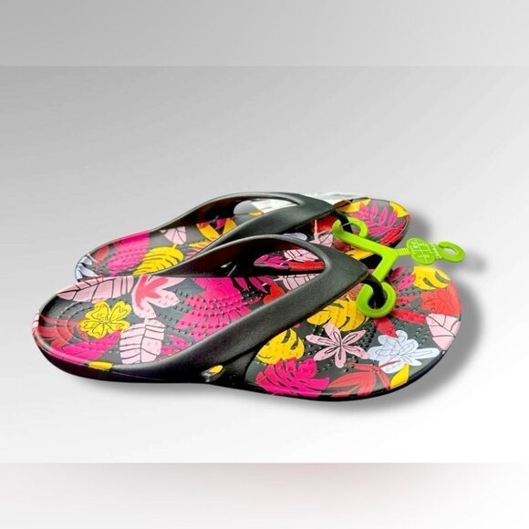 Crocs Kadee II Women’s US 7 Black Floral Flip Flop Sandals NWT 211699 Waterproof - Picture 6 of 9